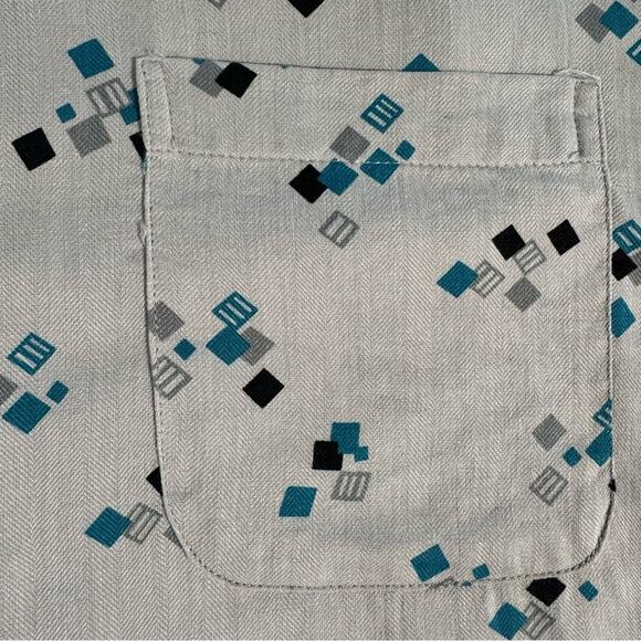 Men’s Silk Vintage Medium Button up shirt. - Picture 7 of 10